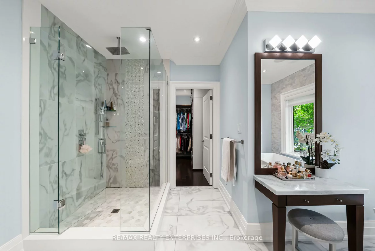 363, Niar, Mineola, Mississauga