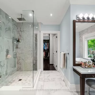 363, Niar, Mineola, Mississauga