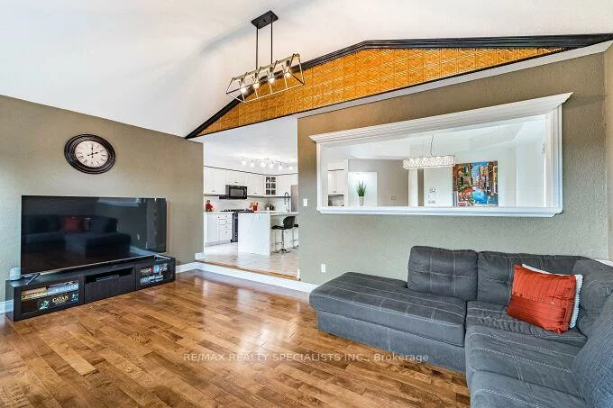 7389, Banffshire, Meadowvale Village, Mississauga