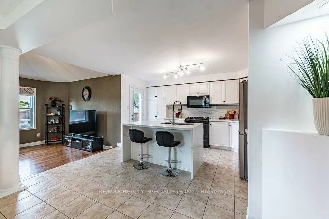 7389, Banffshire, Meadowvale Village, Mississauga