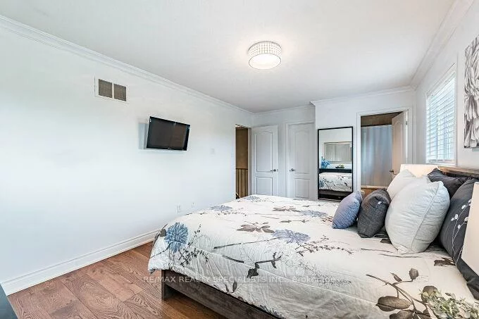 7389, Banffshire, Meadowvale Village, Mississauga