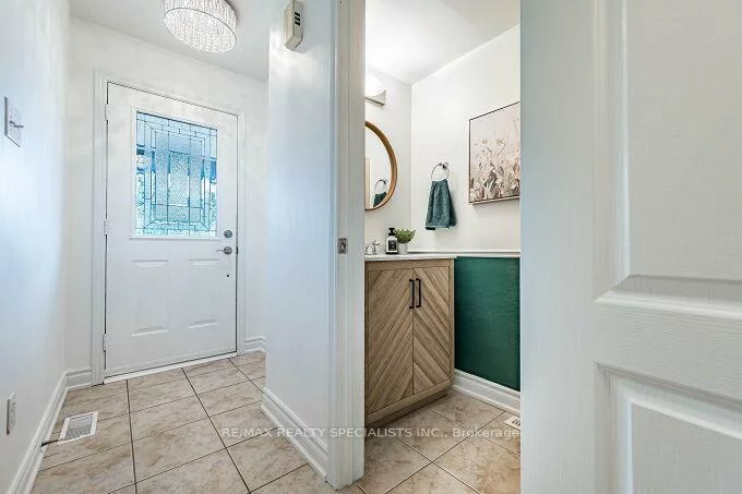 7389, Banffshire, Meadowvale Village, Mississauga