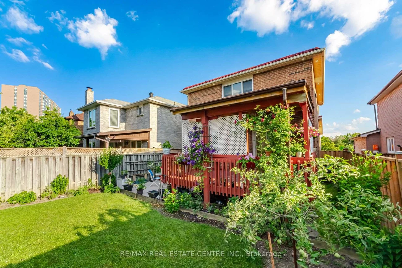 177, Surbray, Fairview, Mississauga