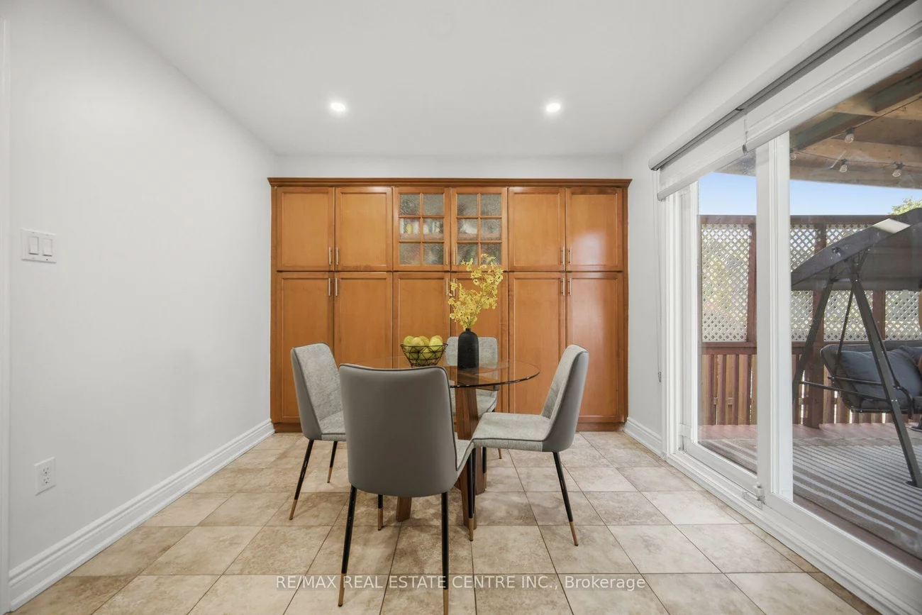 177, Surbray, Fairview, Mississauga
