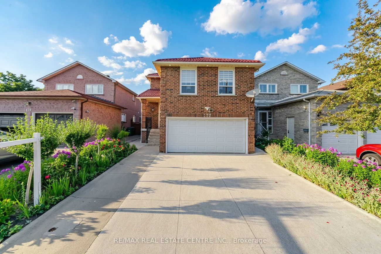 177, Surbray, Fairview, Mississauga