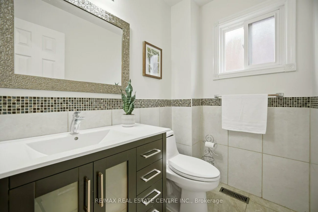 177, Surbray, Fairview, Mississauga