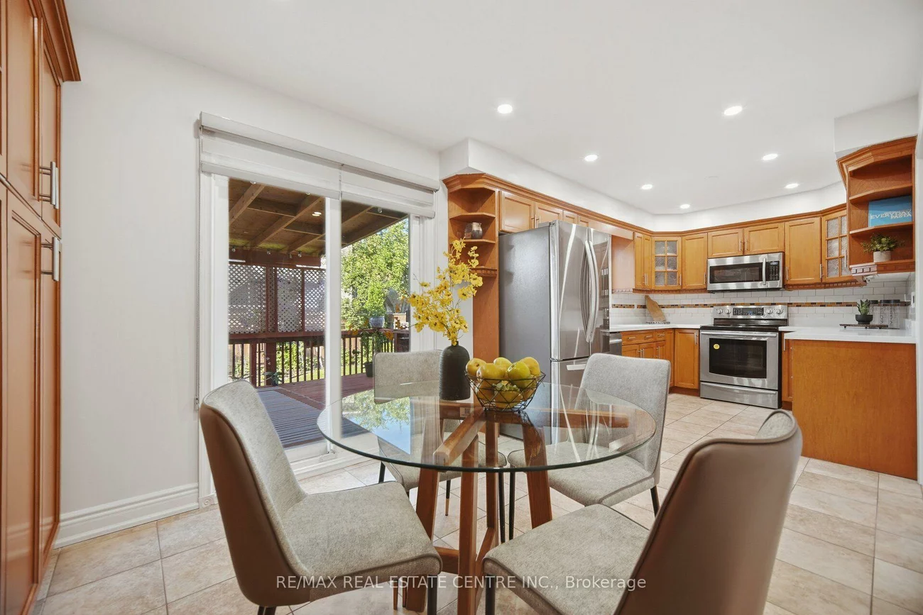 177, Surbray, Fairview, Mississauga