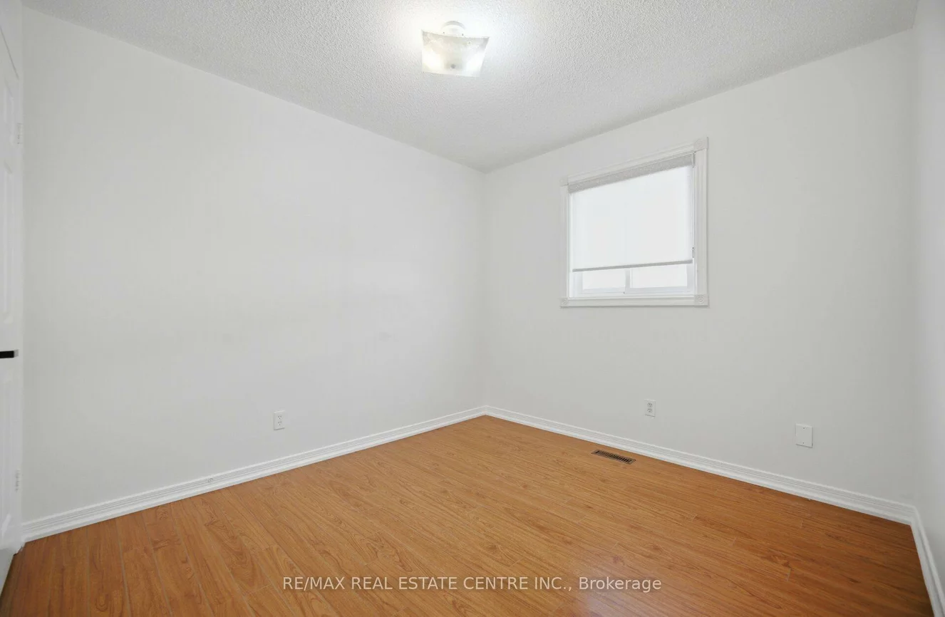 177, Surbray, Fairview, Mississauga