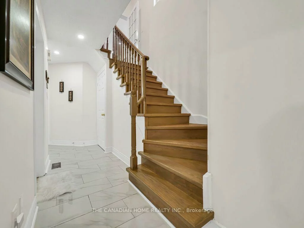 5244, Cinnamon, East Credit, Mississauga