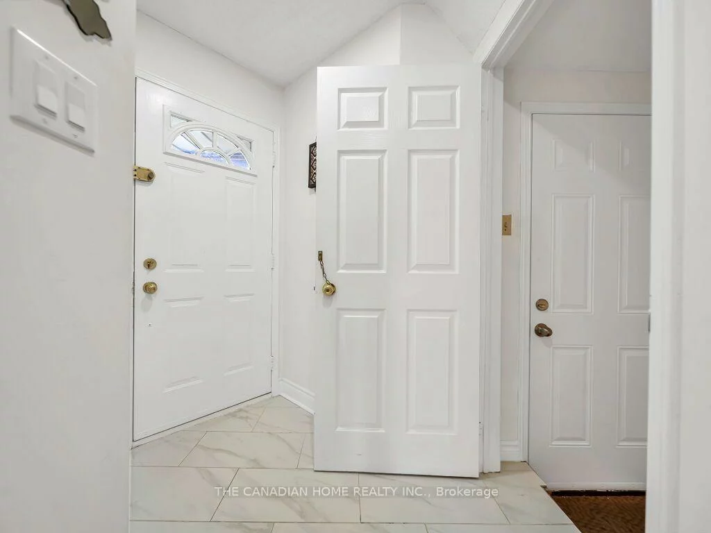 5244, Cinnamon, East Credit, Mississauga