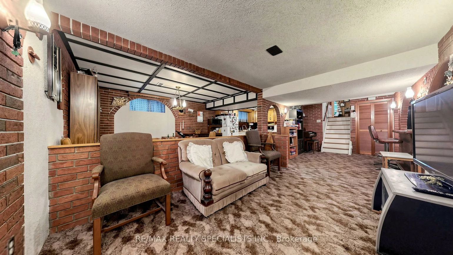 2385, Hensall, Cooksville, Mississauga