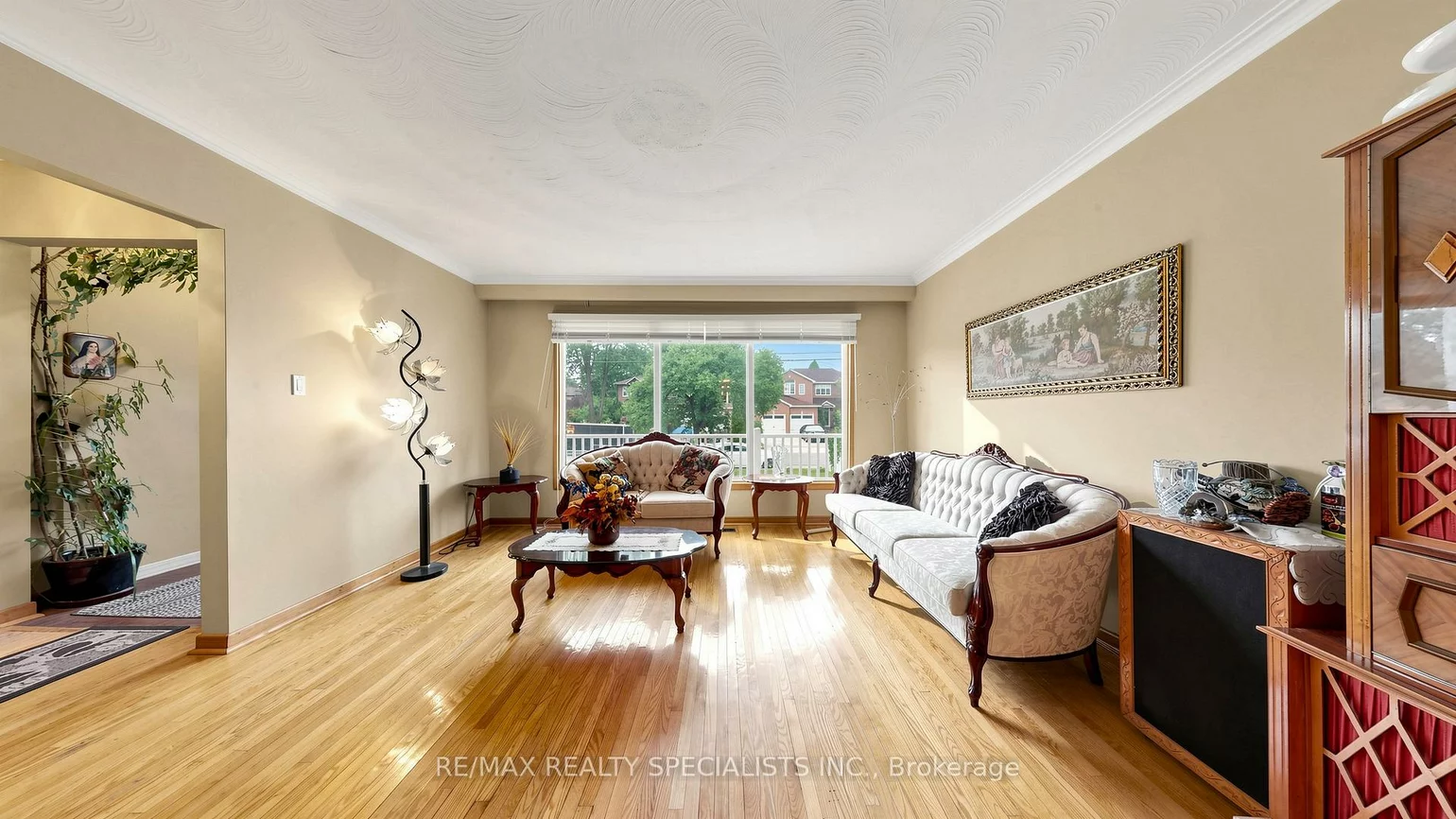2385, Hensall, Cooksville, Mississauga