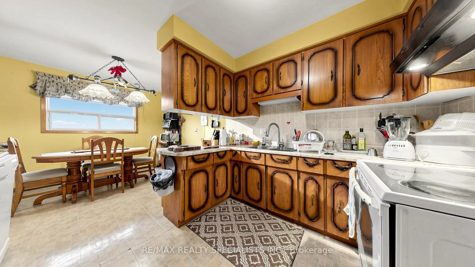 2385, Hensall, Cooksville, Mississauga