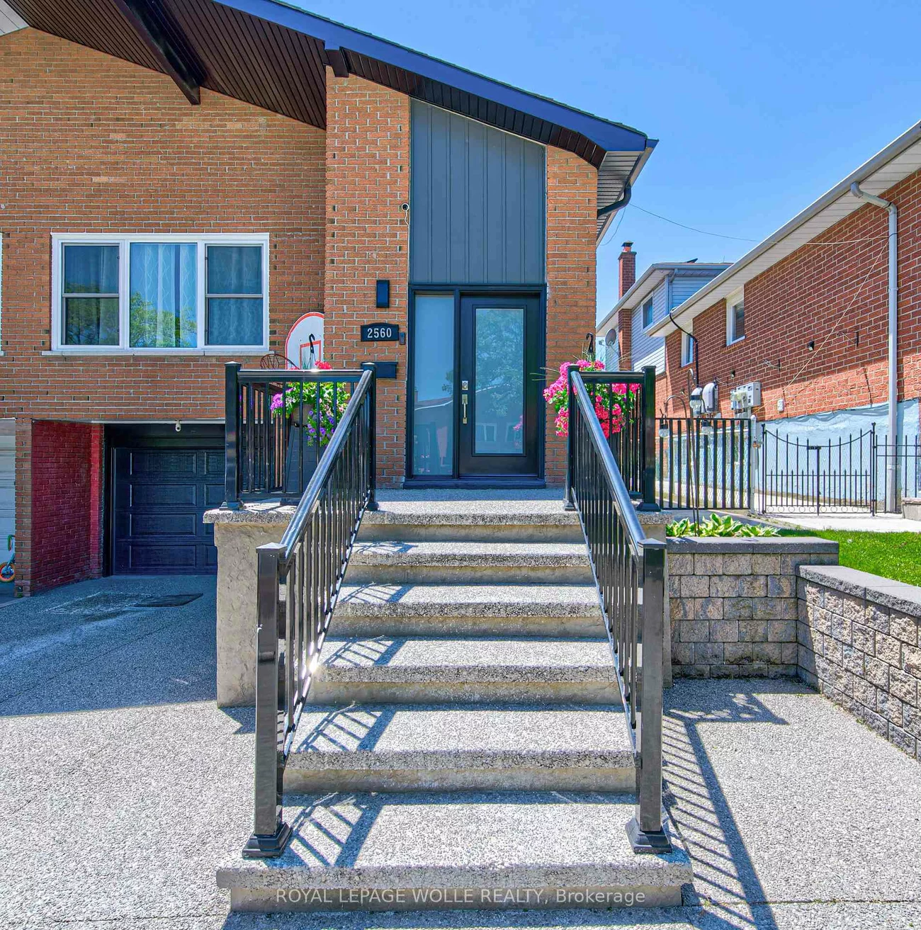 2560, Palisander, Cooksville, Mississauga