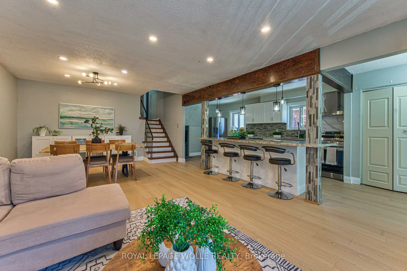 2560, Palisander, Cooksville, Mississauga