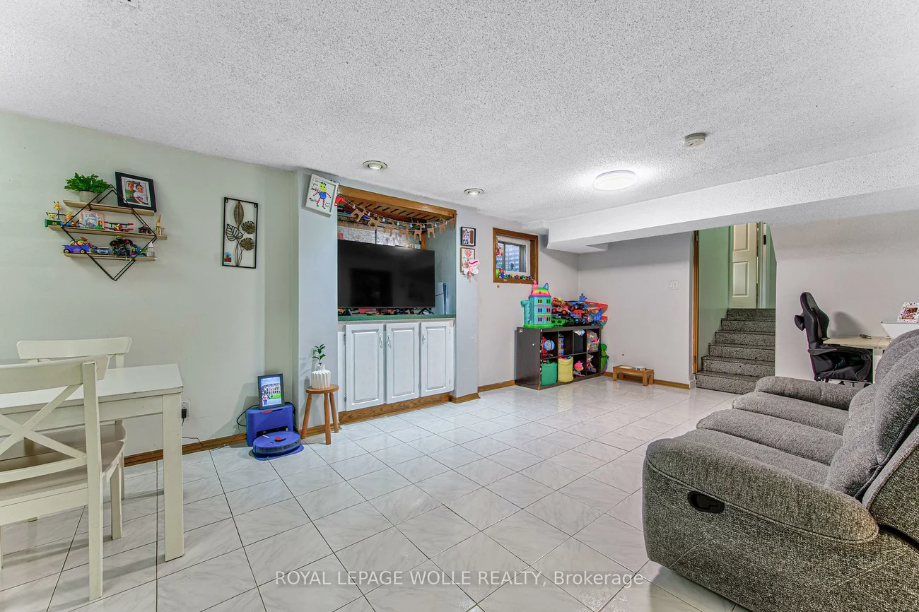 2560, Palisander, Cooksville, Mississauga