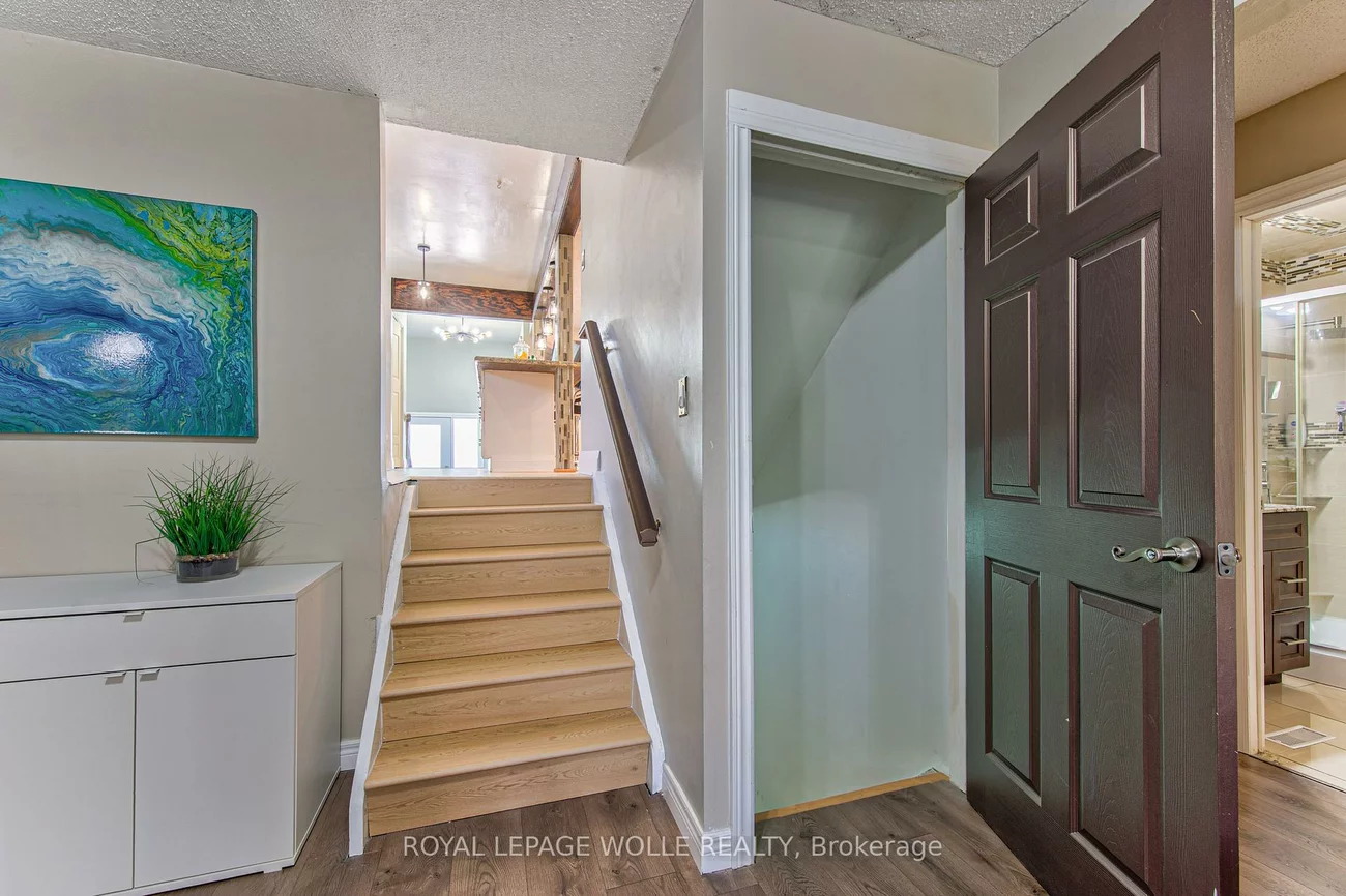 2560, Palisander, Cooksville, Mississauga