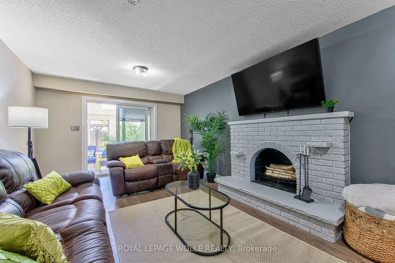 2560, Palisander, Cooksville, Mississauga