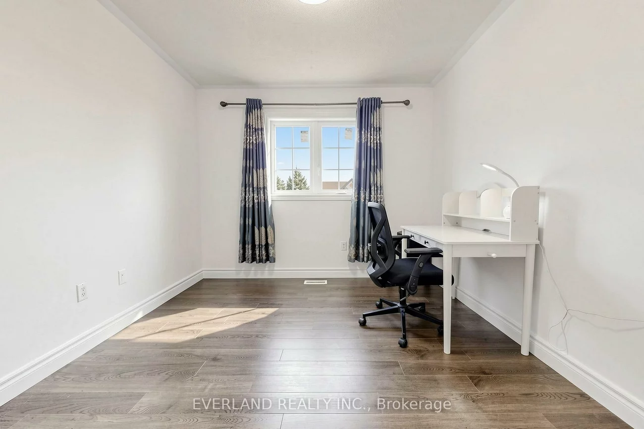 5588, Highbank, Central Erin Mills, Mississauga