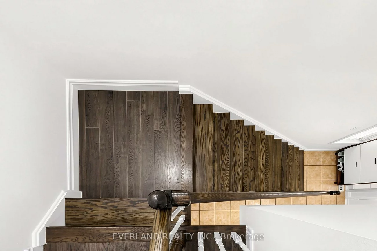5588, Highbank, Central Erin Mills, Mississauga
