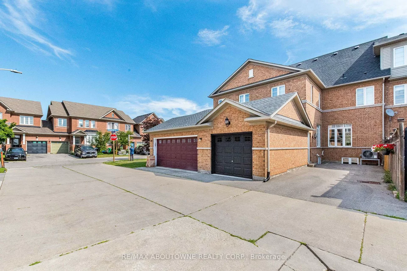 5550, Tenth, Churchill Meadows, Mississauga