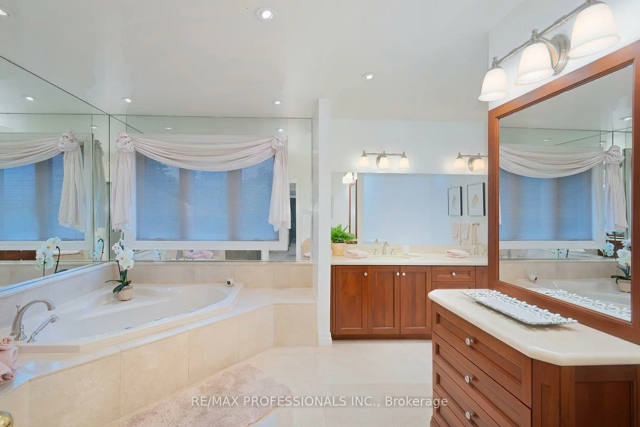 1820, Shady Creek, Erin Mills, Mississauga