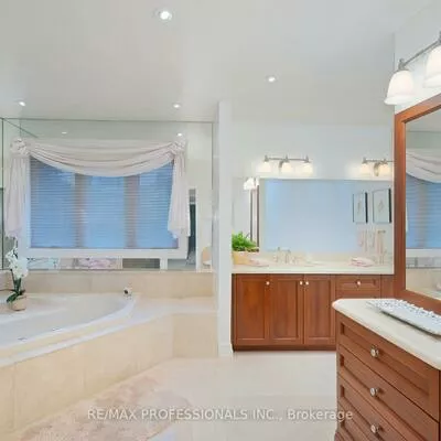 1820, Shady Creek, Erin Mills, Mississauga