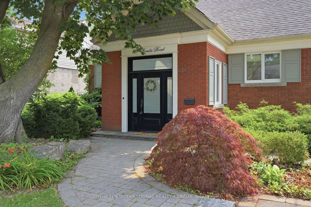 69, Wanita, Port Credit, Mississauga