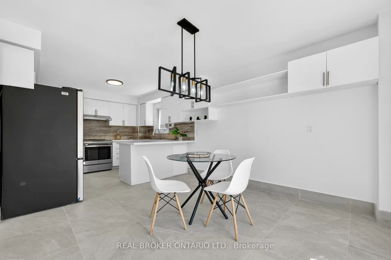 4326, Waterford, Hurontario, Mississauga