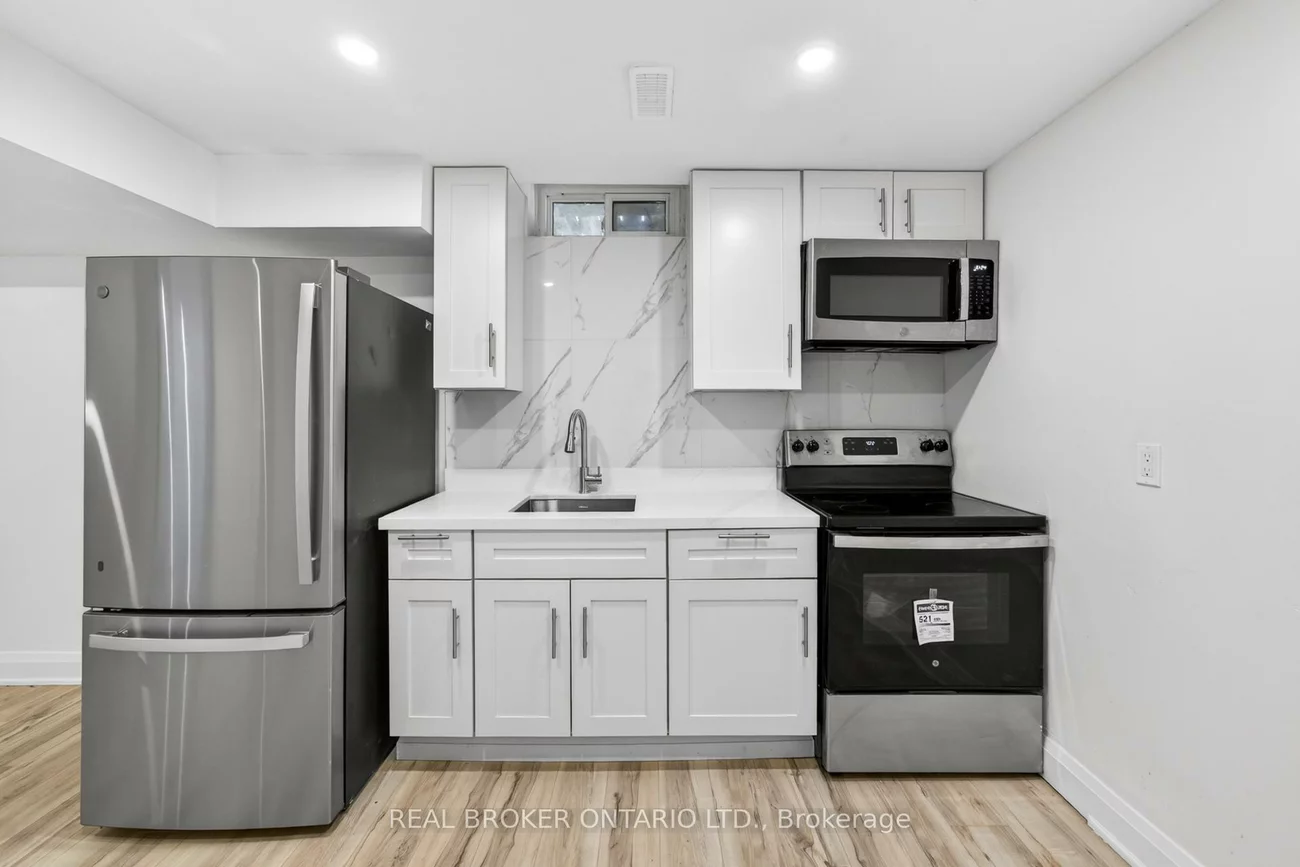 4326, Waterford, Hurontario, Mississauga