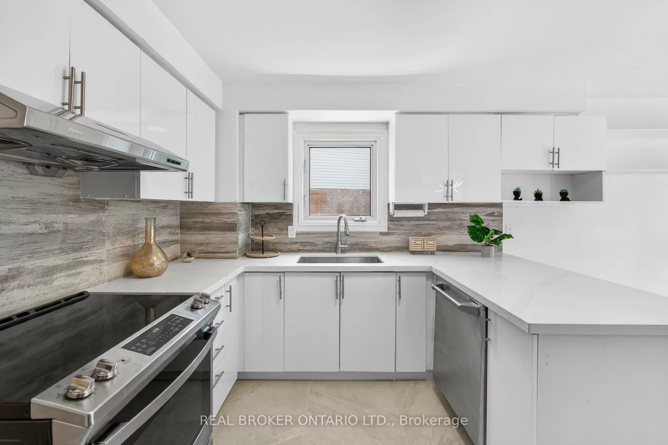 4326, Waterford, Hurontario, Mississauga