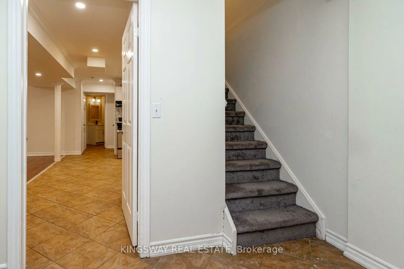 891, STONEBRIDGE, East Credit, Mississauga