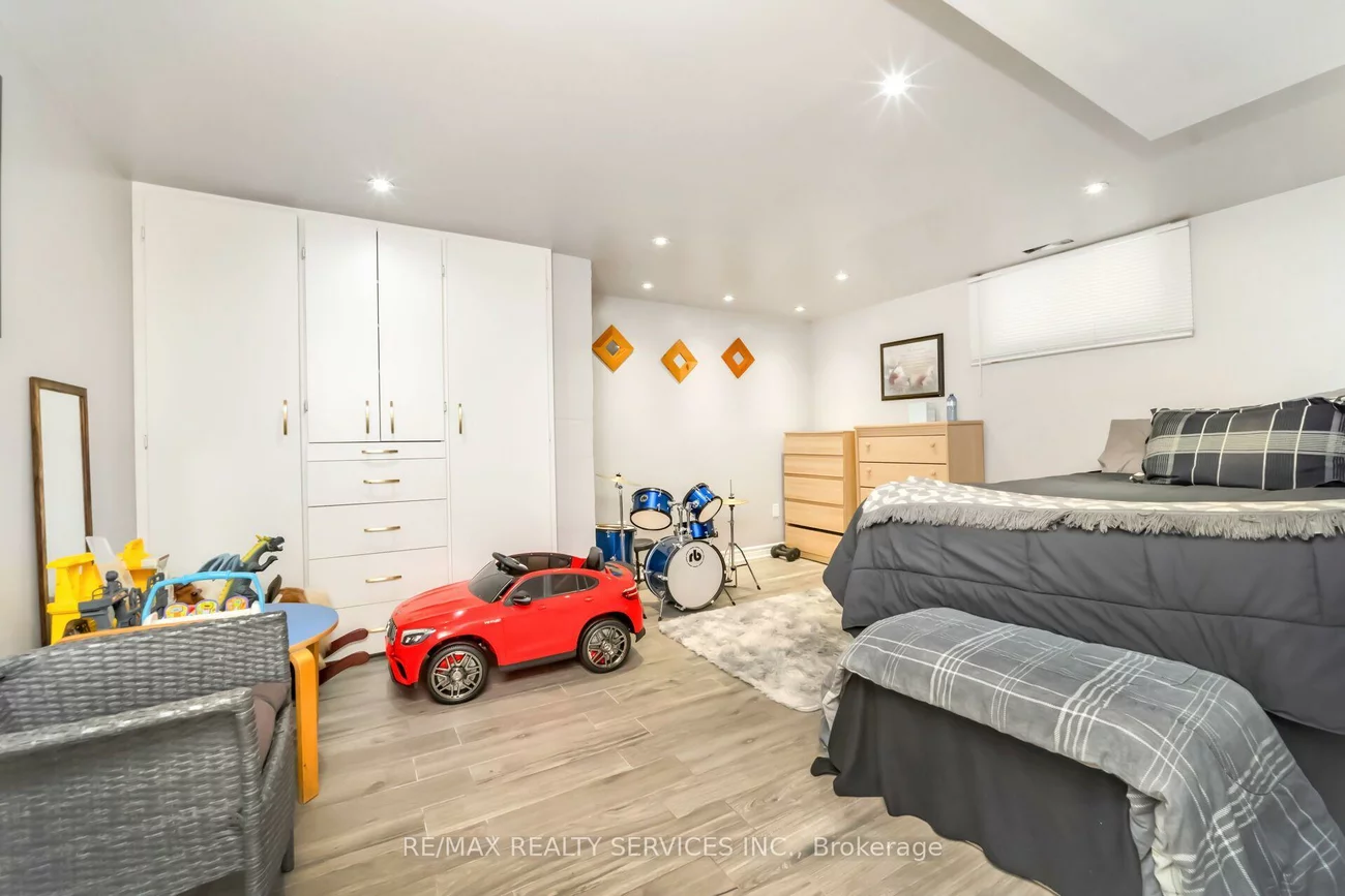3287, Michaud, Malton, Mississauga