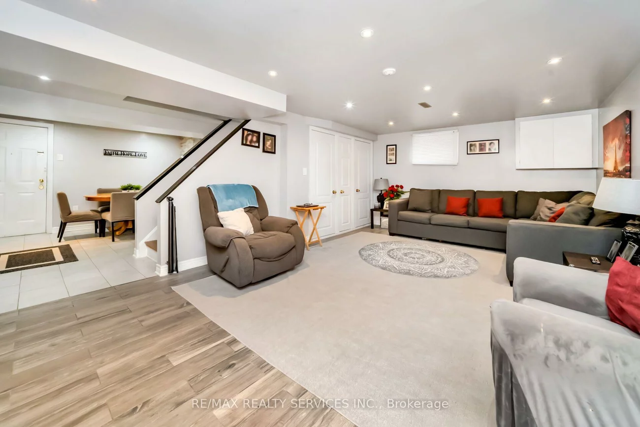 3287, Michaud, Malton, Mississauga