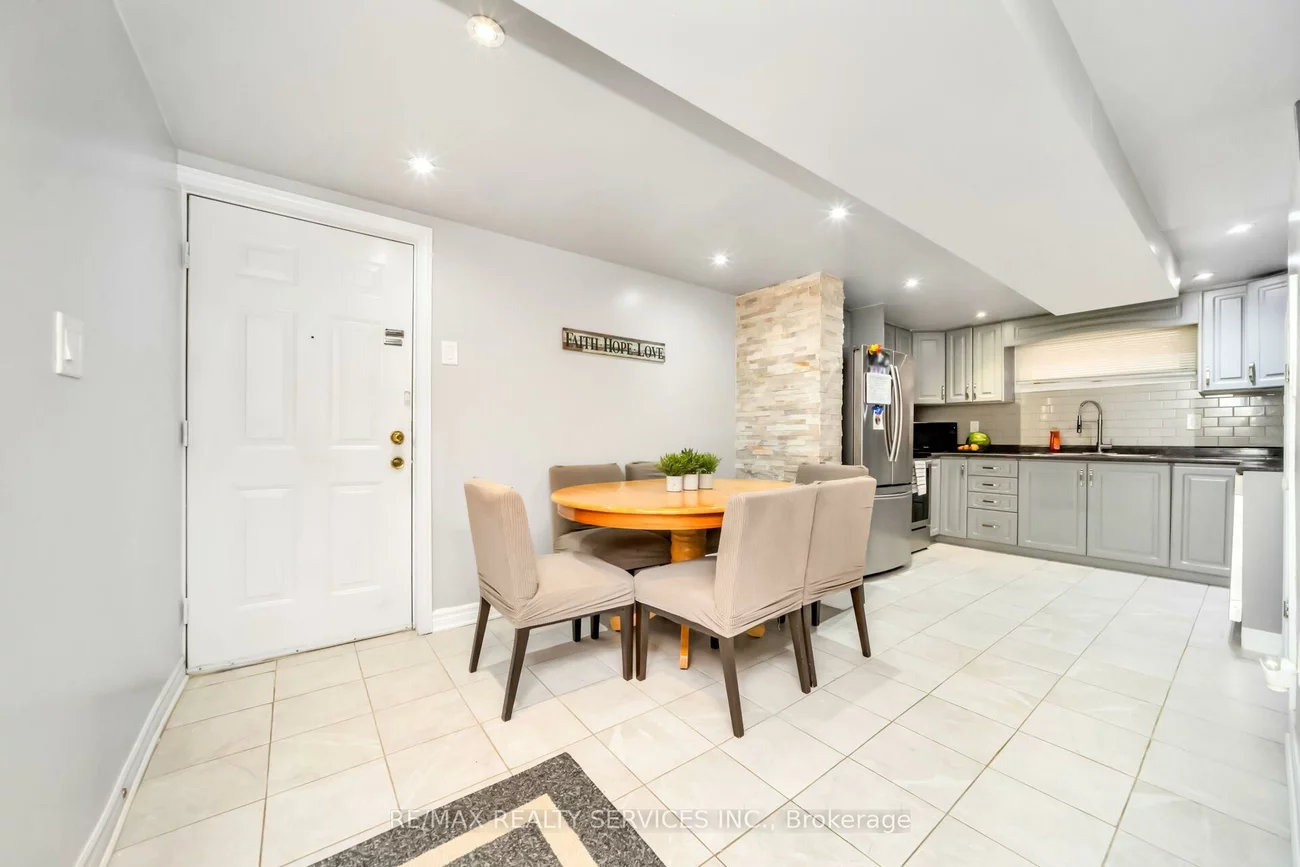 3287, Michaud, Malton, Mississauga