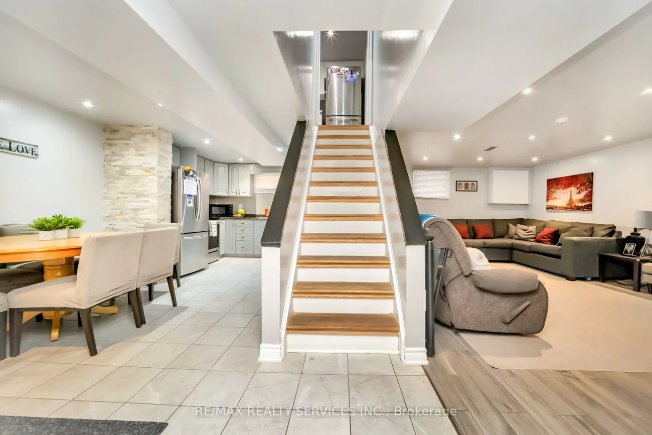 3287, Michaud, Malton, Mississauga