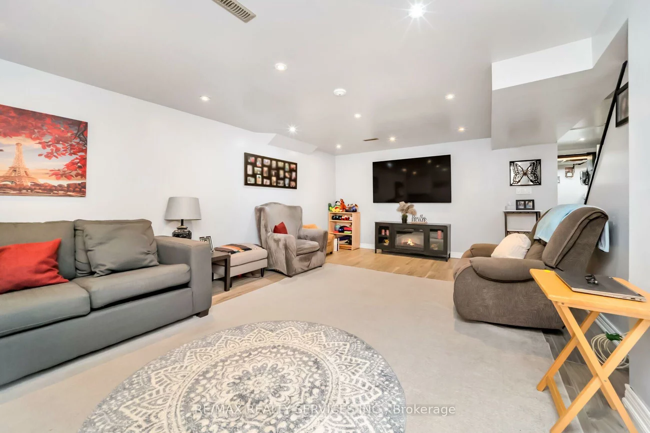 3287, Michaud, Malton, Mississauga