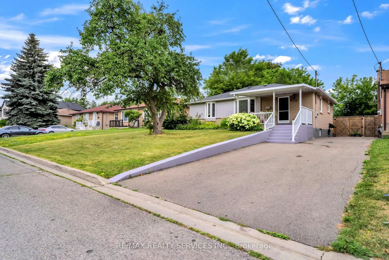 3287, Michaud, Malton, Mississauga