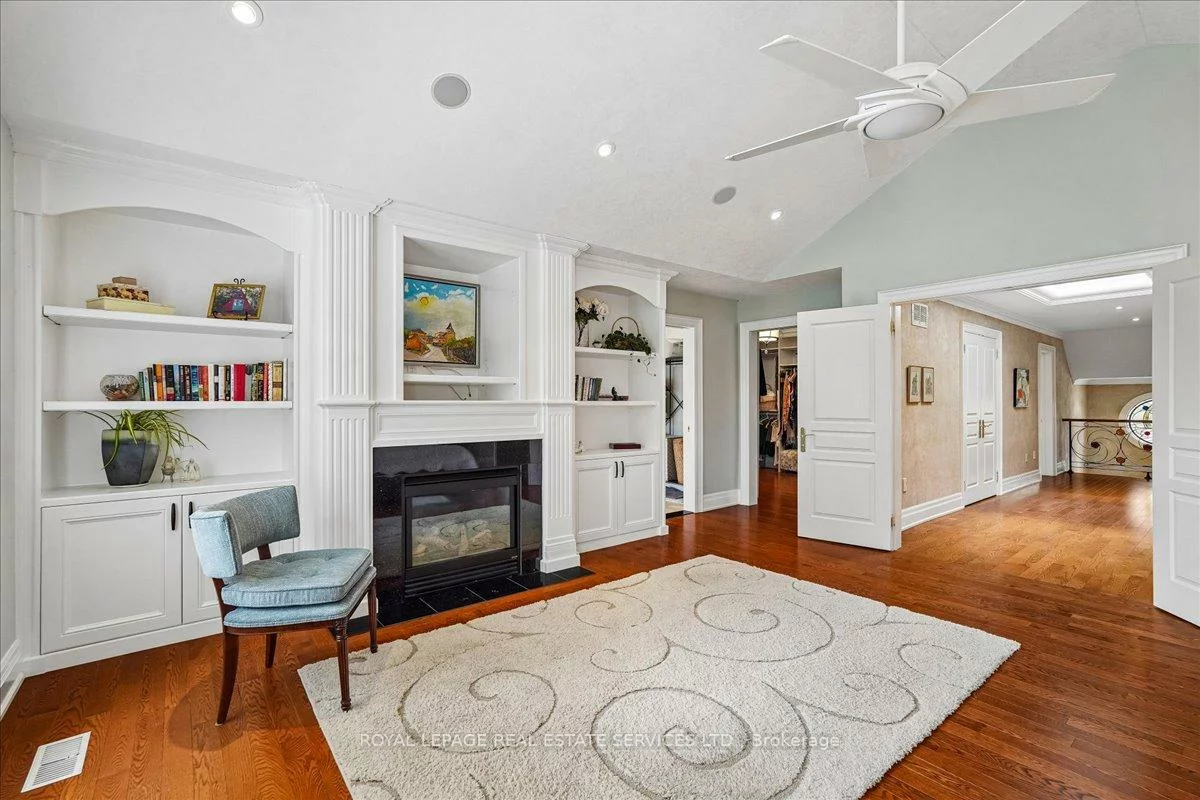 1726, The Pines, Clarkson, Mississauga
