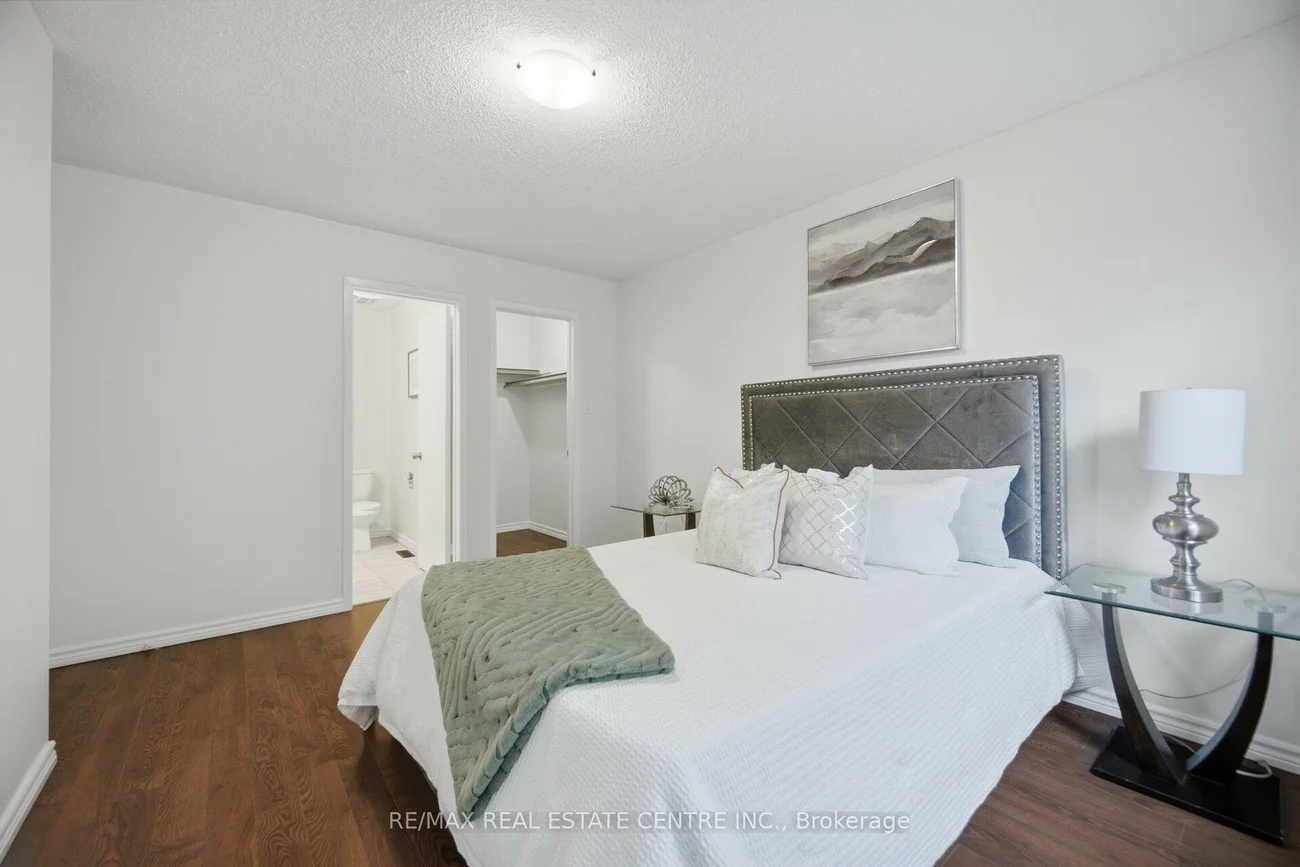 706, Carrying, Creditview, Mississauga