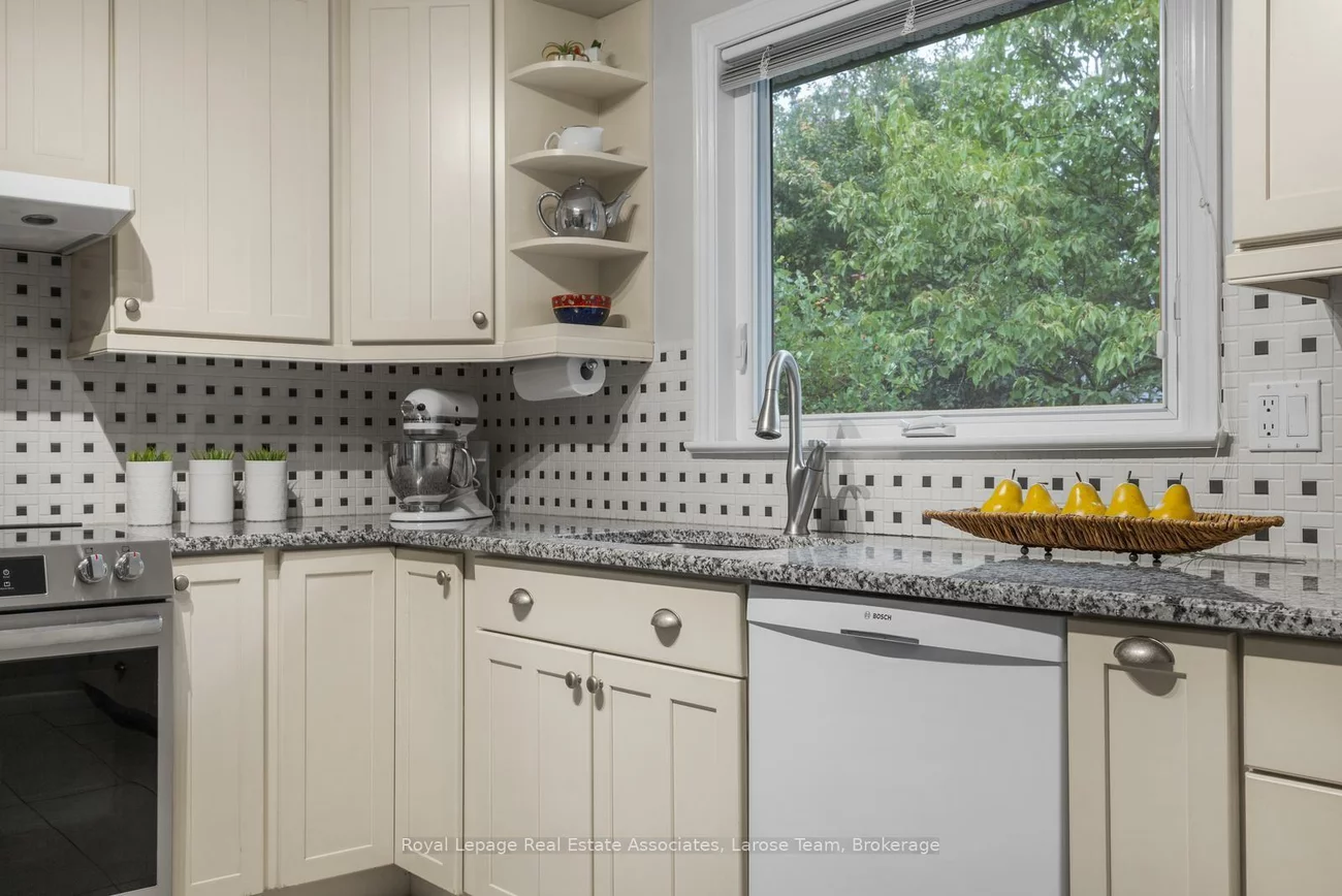 1515, Thetford, Clarkson, Mississauga