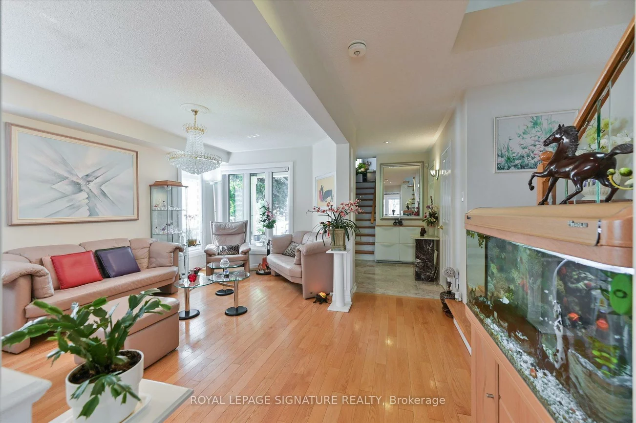 5481, Palmerston, Central Erin Mills, Mississauga