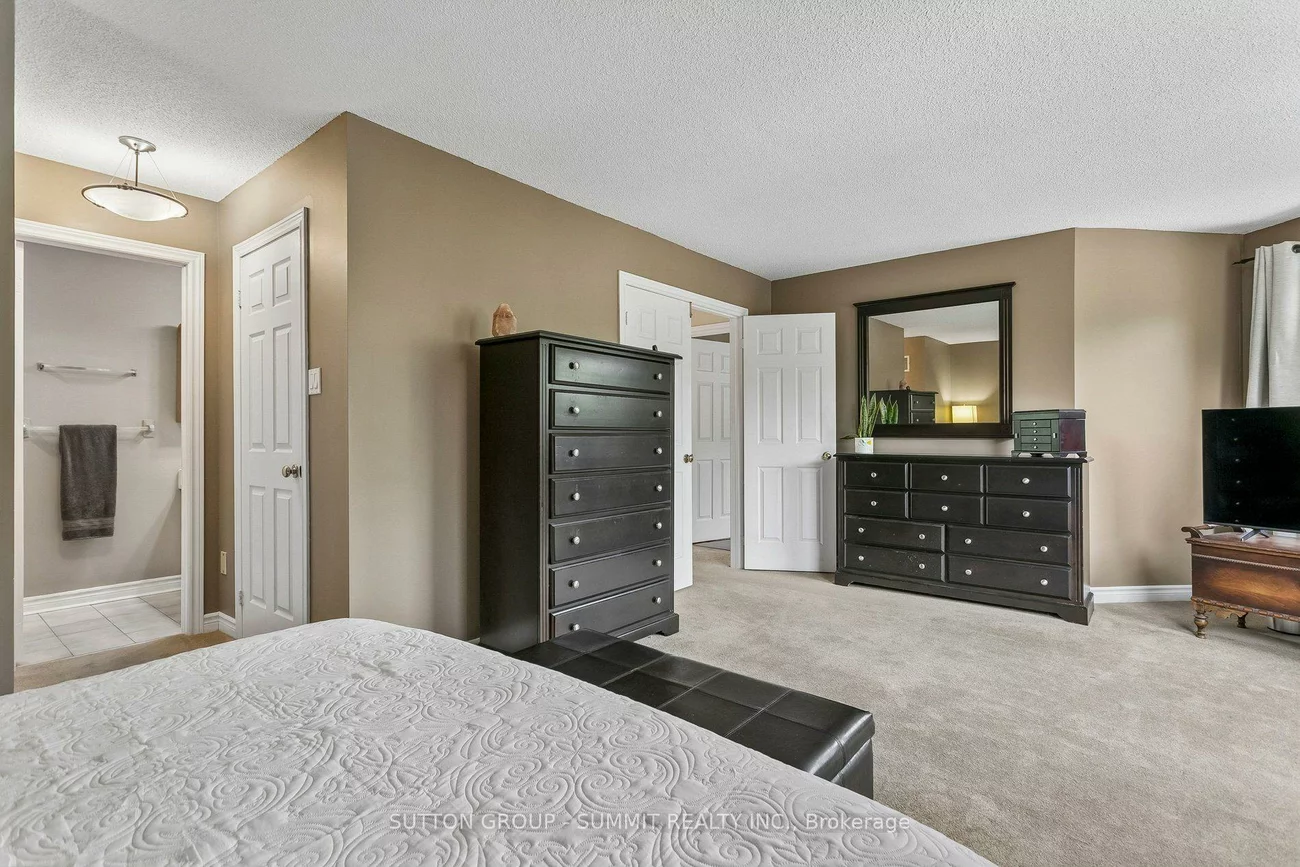 3176, DOVETAIL, Erin Mills, Mississauga