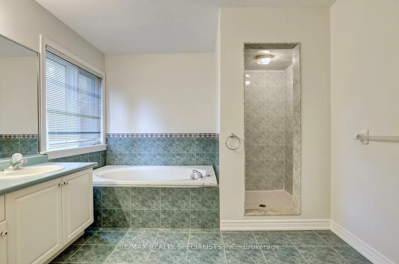 2947, Hammond, Sheridan, Mississauga