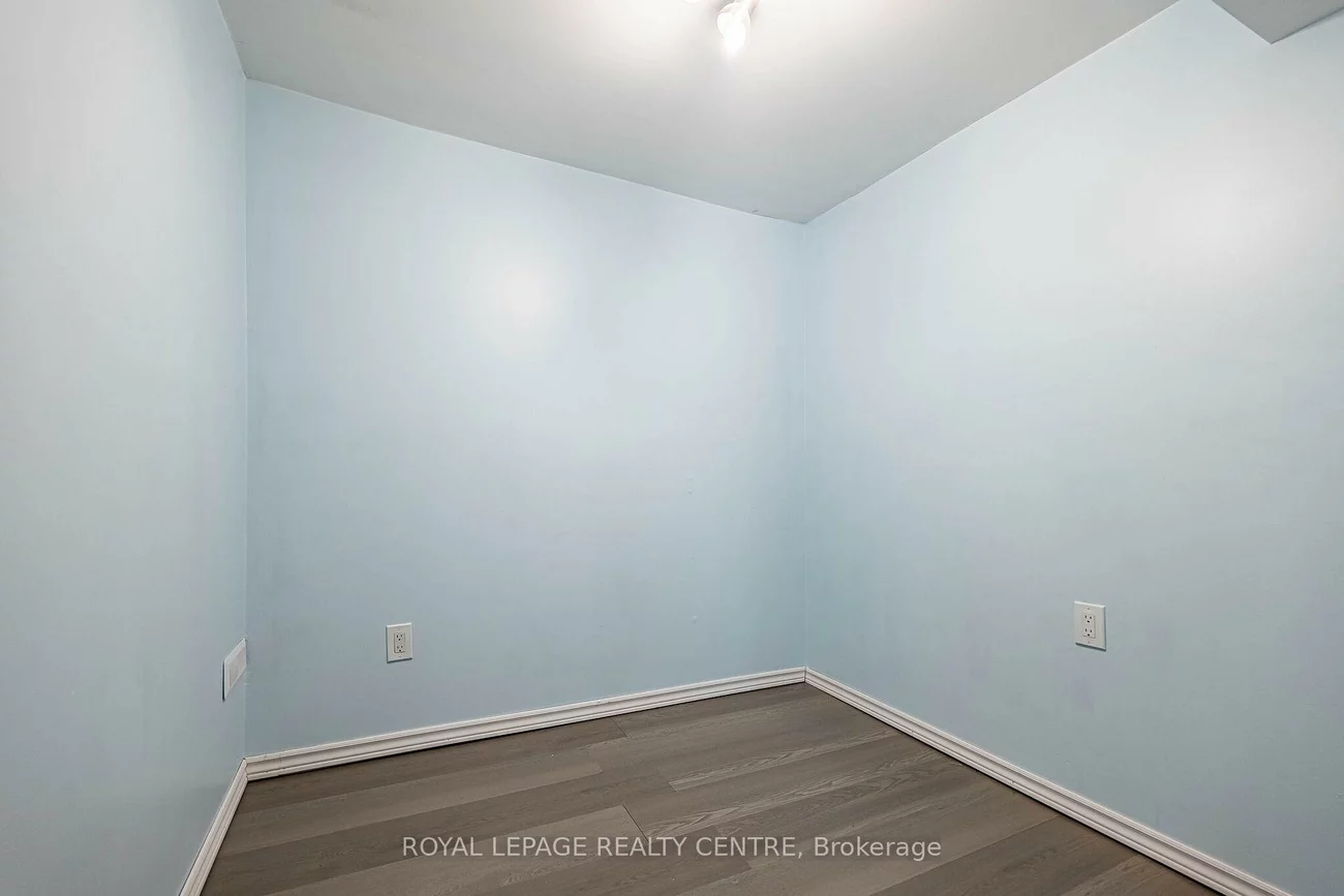3211, Dovetail, Erin Mills, Mississauga