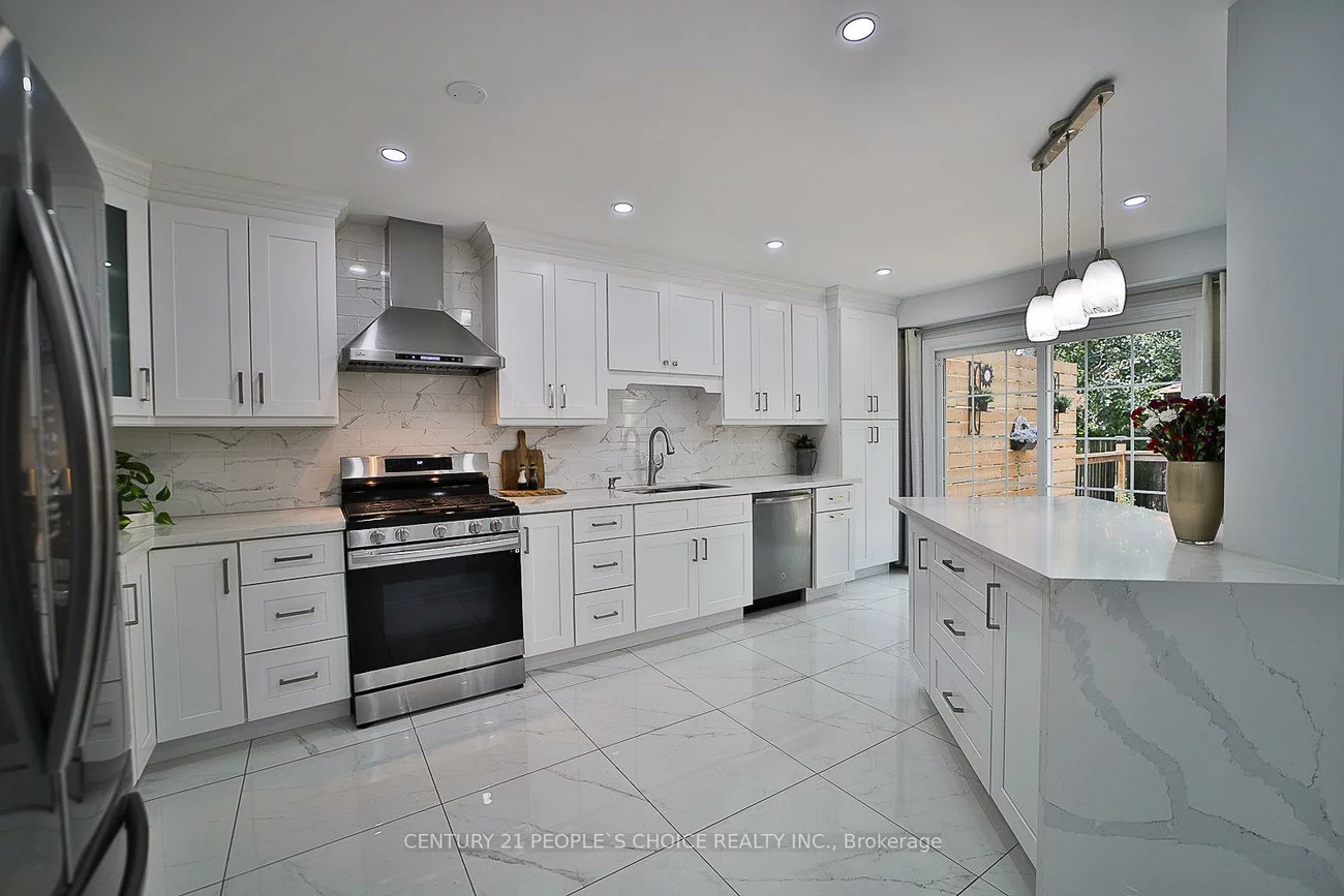 3596, Nutcracker, Lisgar, Mississauga