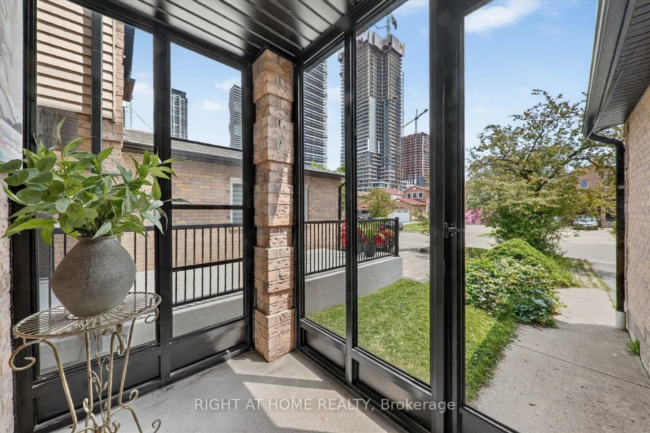 531, Wallenberg, Creditview, Mississauga