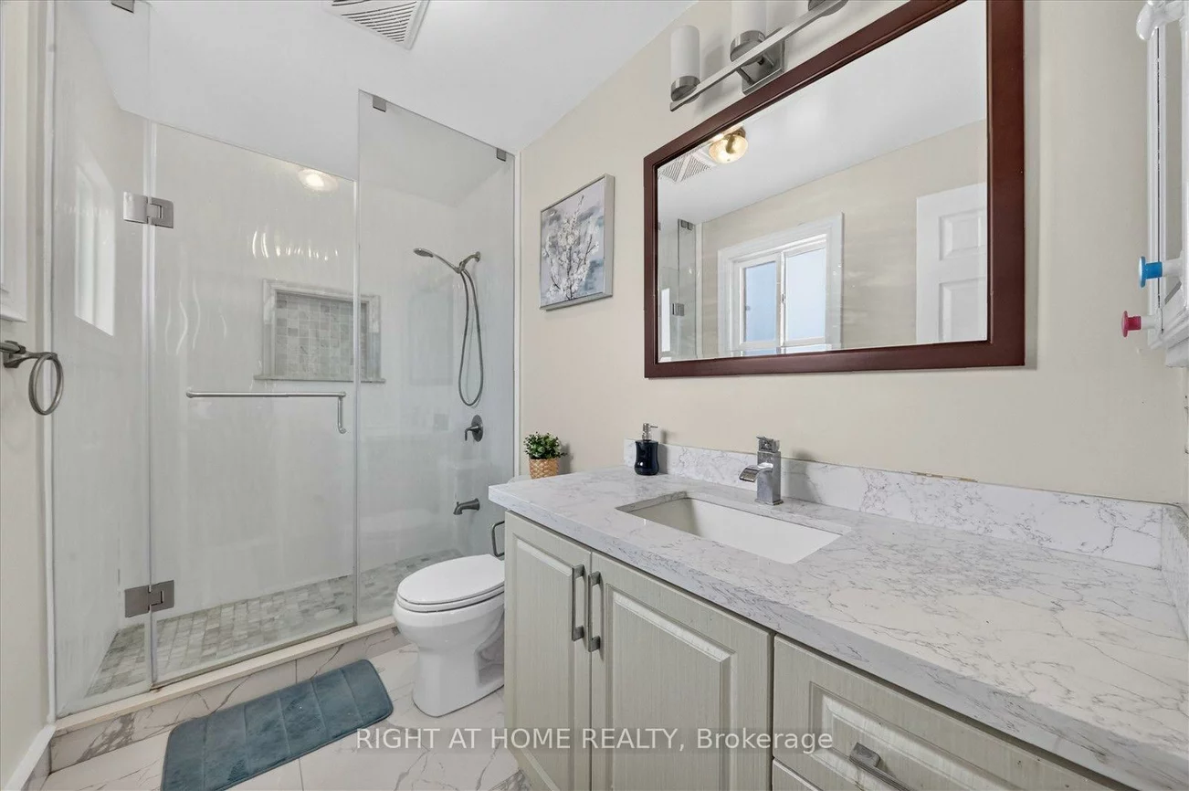 531, Wallenberg, Creditview, Mississauga