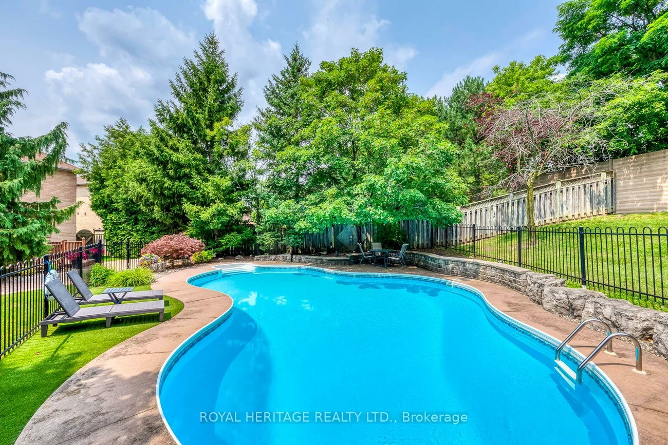 1451, Ravensmoor, East Credit, Mississauga