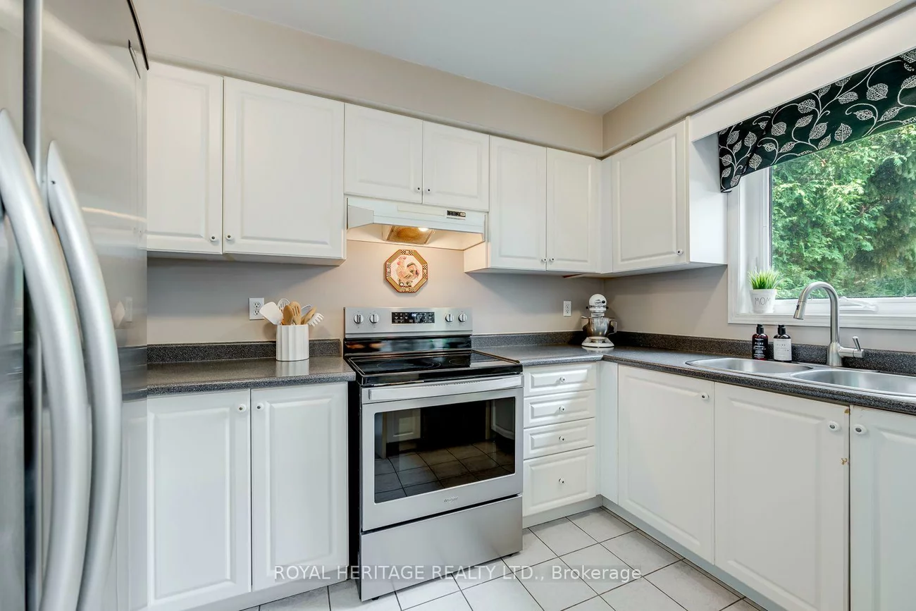 1451, Ravensmoor, East Credit, Mississauga